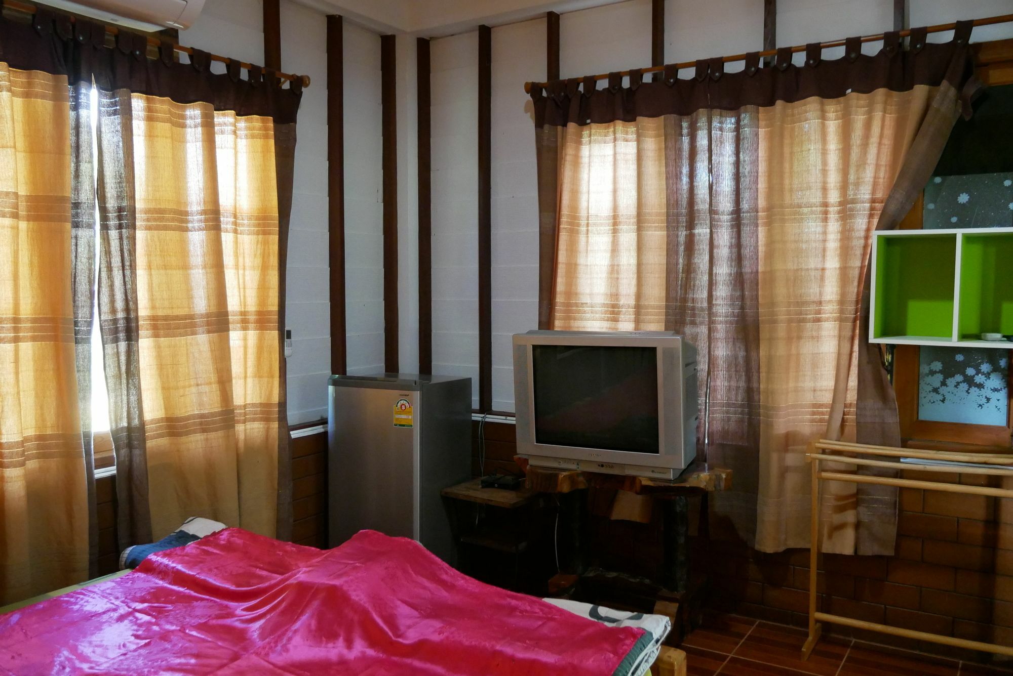 Baan Pak Phutawan Resort Ban Ban Takat Ngao Dış mekan fotoğraf