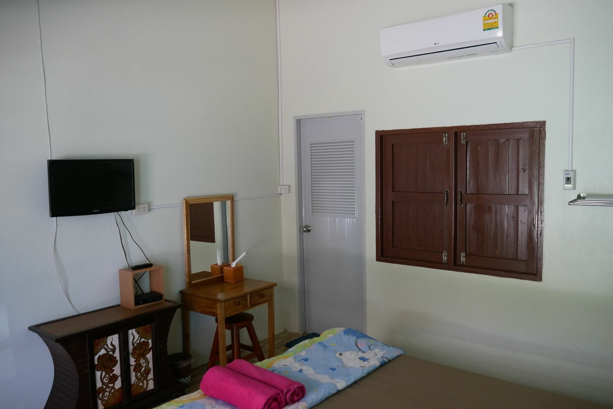 Baan Pak Phutawan Resort Ban Ban Takat Ngao Dış mekan fotoğraf